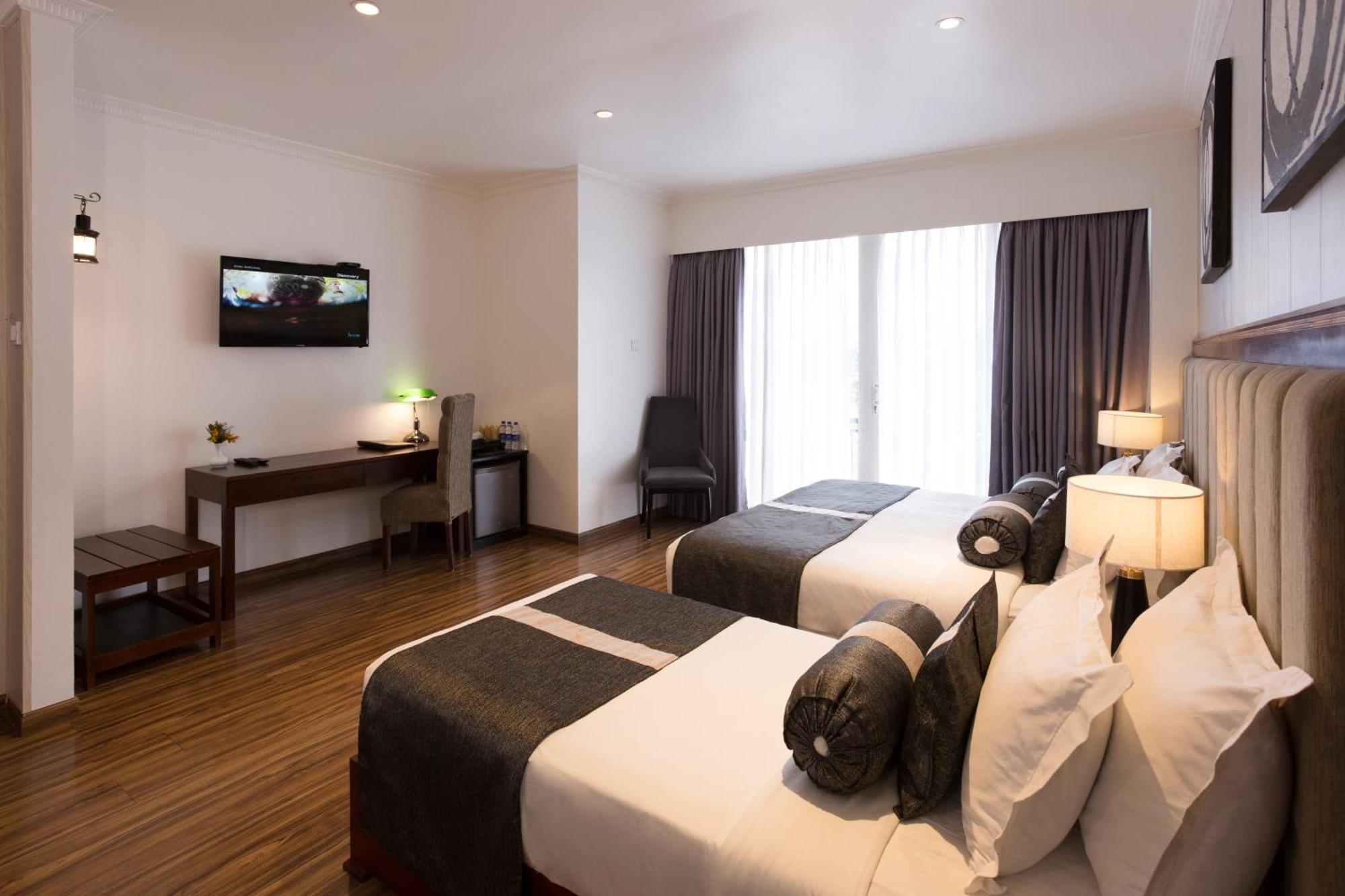 Hotel Grand Turf By Gsp ヌワラ・エリヤ エクステリア 写真