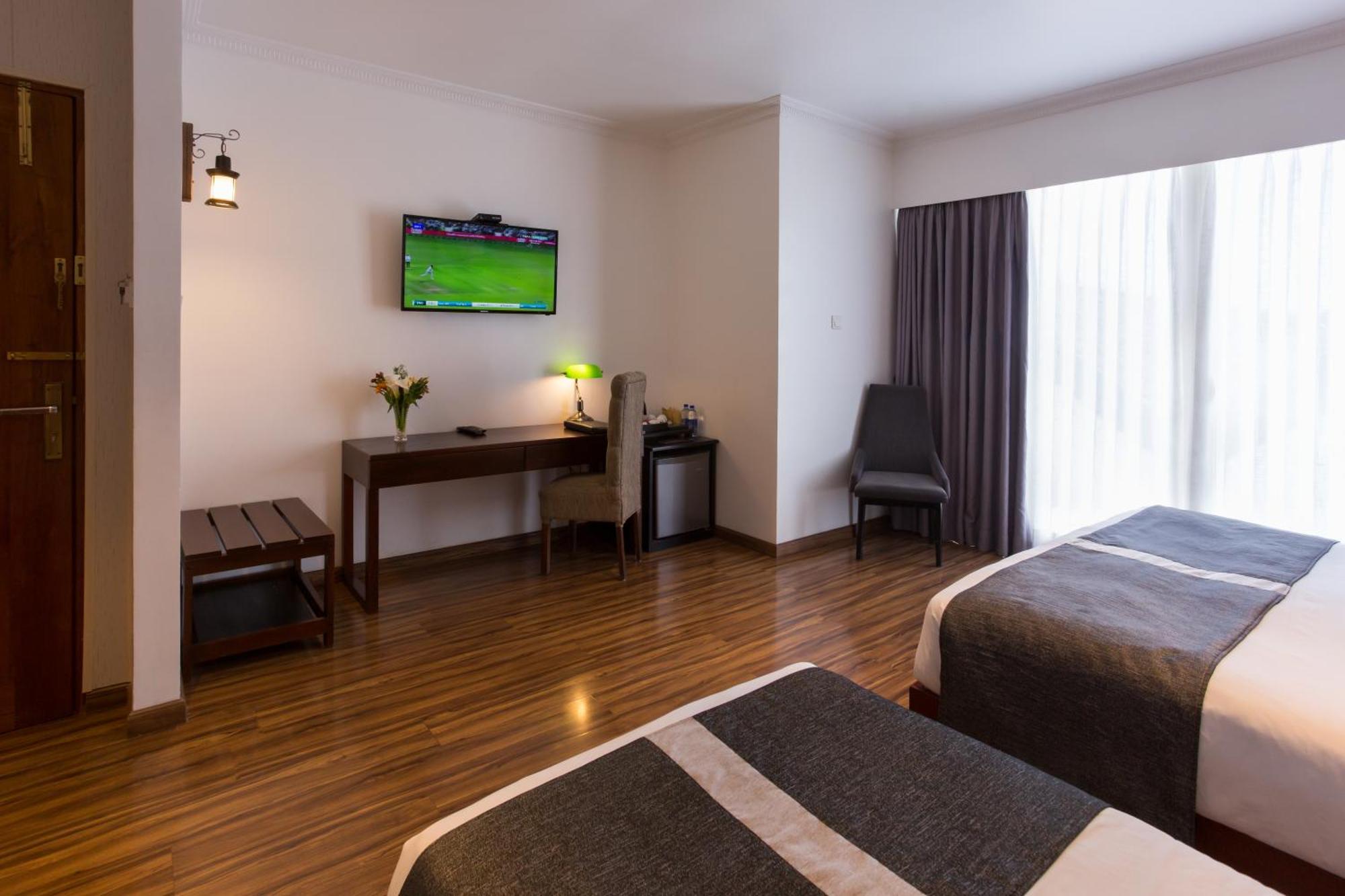 Hotel Grand Turf By Gsp ヌワラ・エリヤ エクステリア 写真